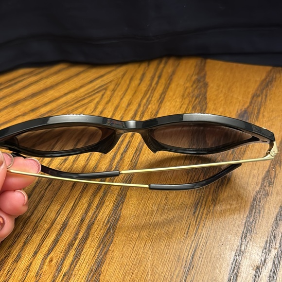 Michael Kors 54mm Gradient Cat Eye Sunglasses Black and Gold NWOT - Picture 11 of 11